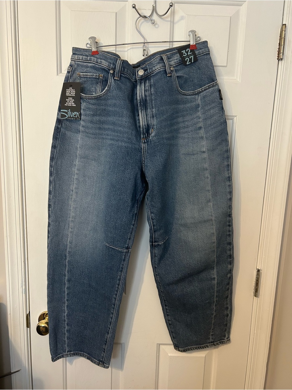 Silver Jeans Barrel Leg Jeans NWT